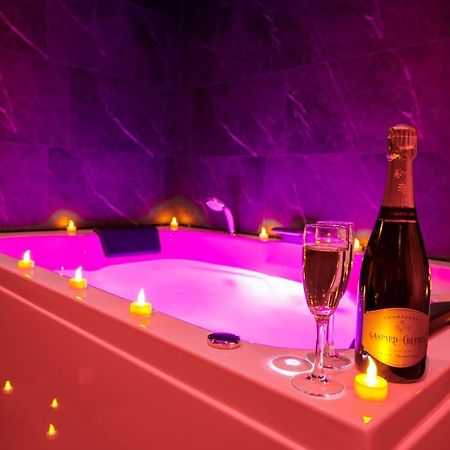 Spa & Detente - Suite Privee - Tours - Netflix Bagian luar foto